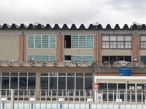 Vista fora Venezianas sendo instaladas - A Casa do Policarbonato